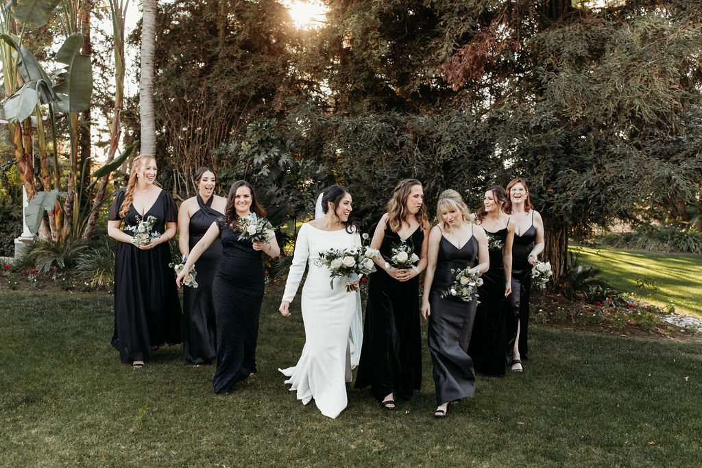 How to get beautiful wedding party photos